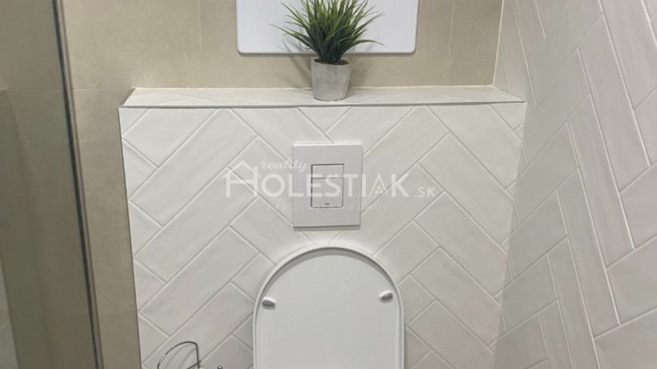 Rezervovaný - Predám krásny, rekonštruovaný, zariadený 2-izbový byt Čadca - Žarec, iba u nás