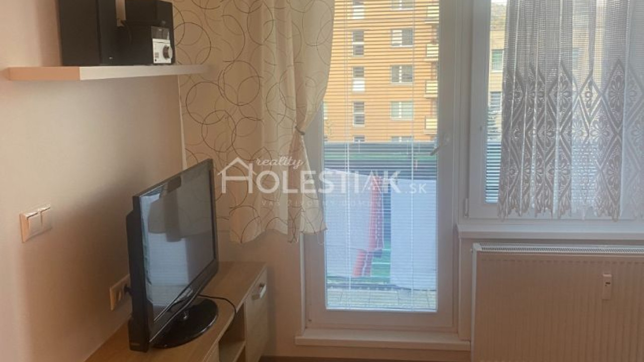 Rezervovaný - Predám krásny, rekonštruovaný, zariadený 2-izbový byt Čadca - Žarec, iba u nás