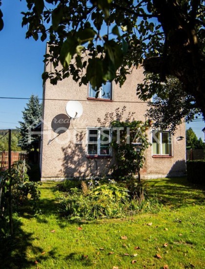 https://www.holestiak.sk/storage/properties/194/thumb/predam-zaujimavy-rodinny-dom-podvysoka-iba-u-nas_0.jpg?t=1701447349