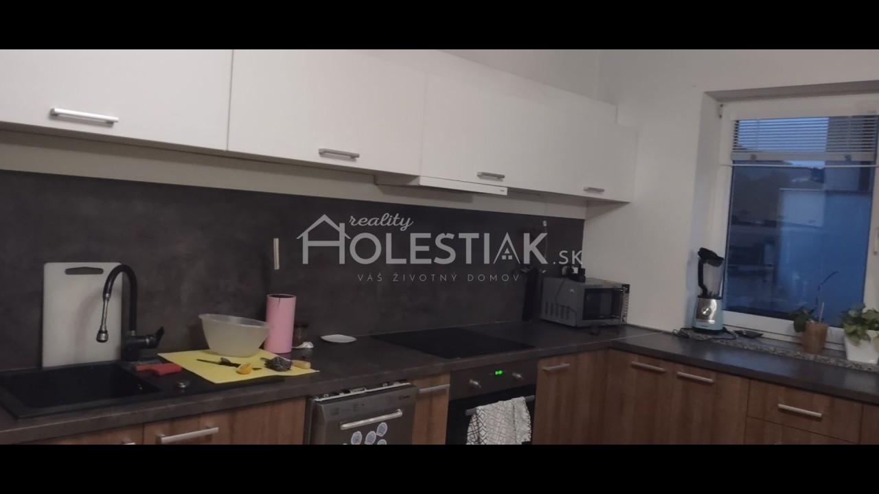 Dám do prenájmu luxusný, veľký mezonetový byt v centre mesta Čadca