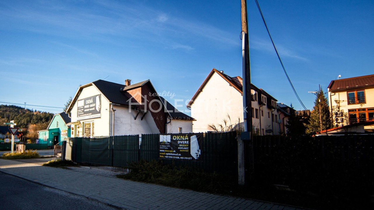 Znížená cena - exkluzívne predám dom v centre mesta Čadca, 462 m2 pozemku