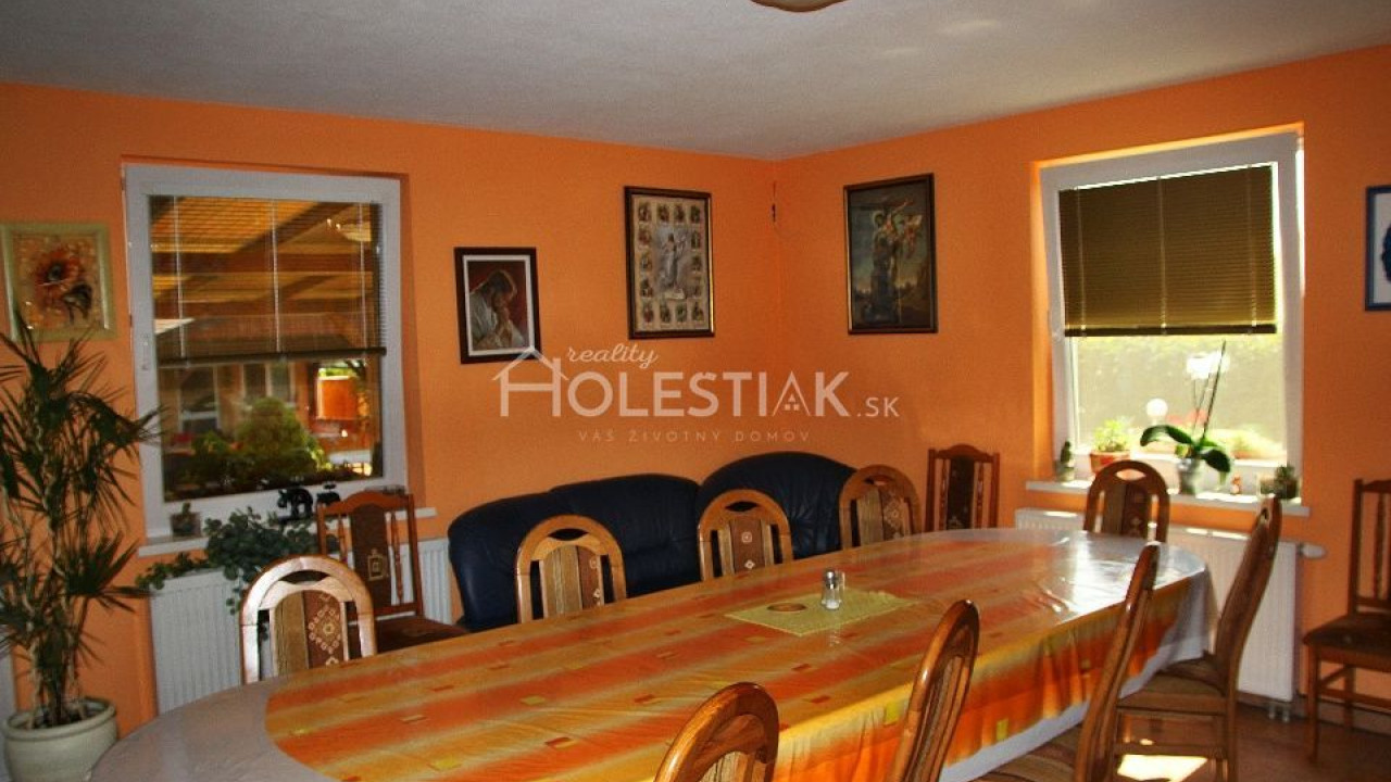 Predám pekne zariadený penzión v kúpeľnej obci Podhájska