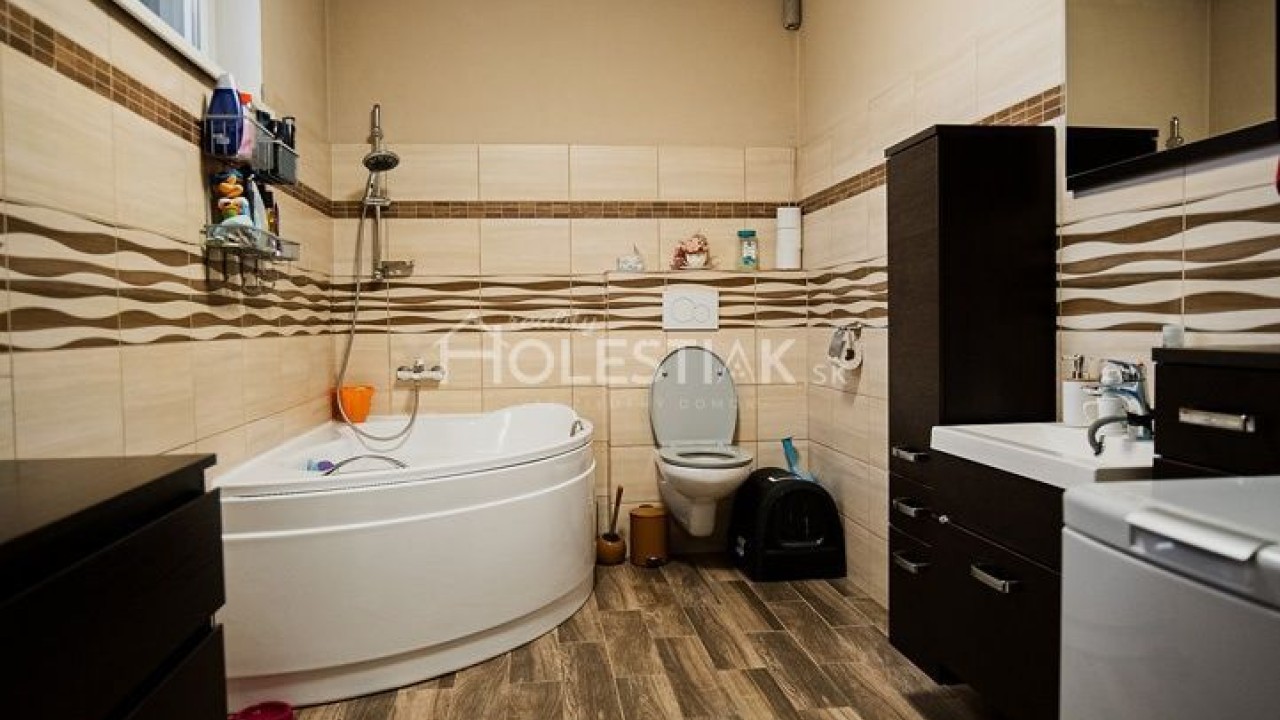 Predám nový rodinný dom v širšom centre Čadca, iba u nás