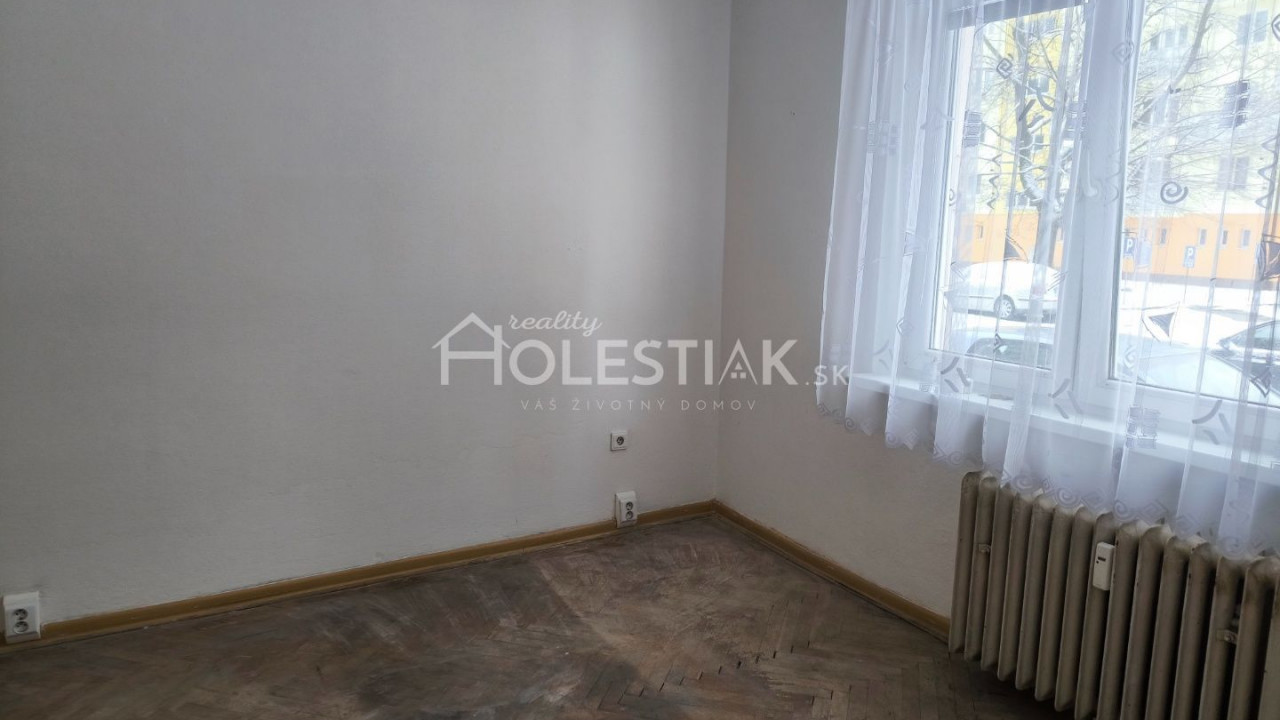Znížená cena - Predám 2+1 byt v meste Čadca, Mierová ul.