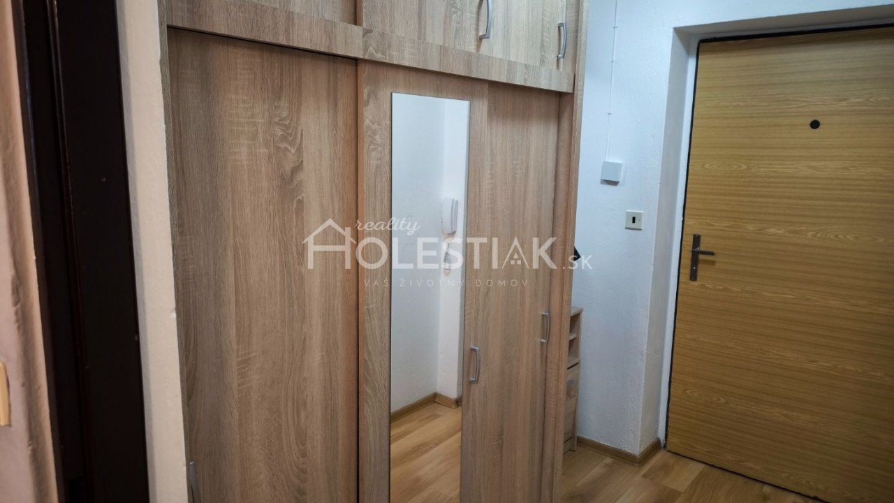 Aktuálne - Dám do prenájmu pekný, väčší 1+1 byt v meste Čadca, iba u nás