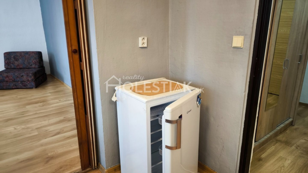 Aktuálne - Dám do prenájmu pekný, väčší 1+1 byt v meste Čadca, iba u nás