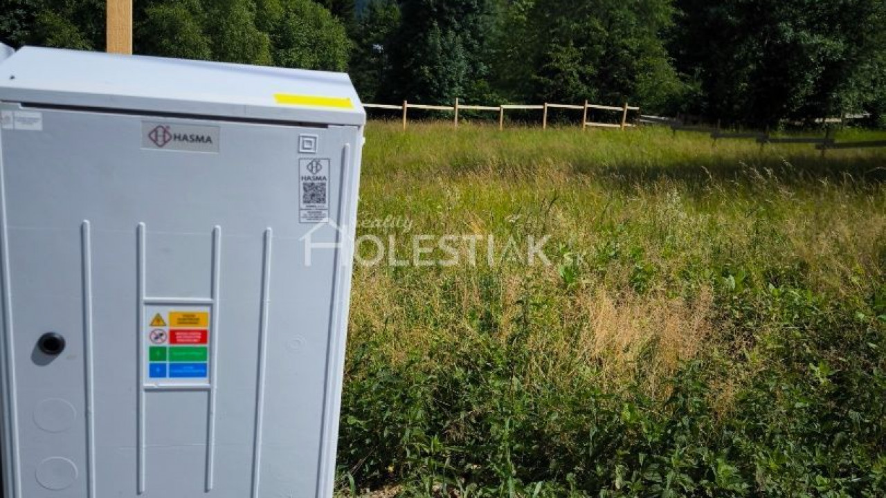 Predám oplotený krásny pozemok v obci Oščadnica, s elektrickou prípojkou