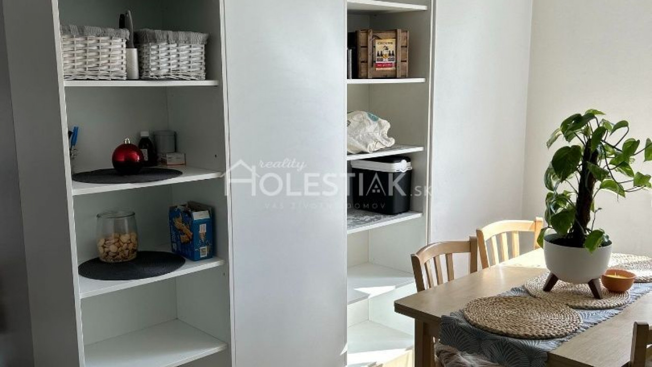 Zvýhodnená cena - Predám pekný, zariadený byt 3+1 Kysucký Lieskovec, iba u nás