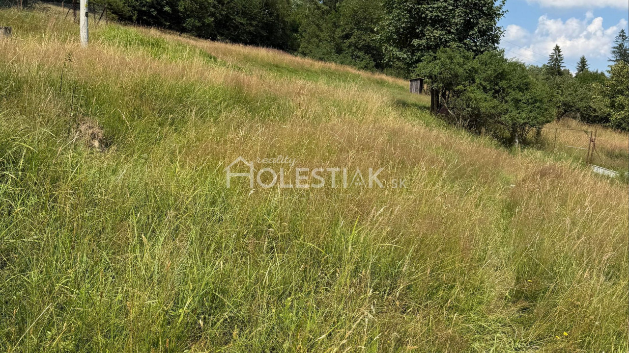 Predám peknú chatku - Zákopčie s väčším pozemkom 