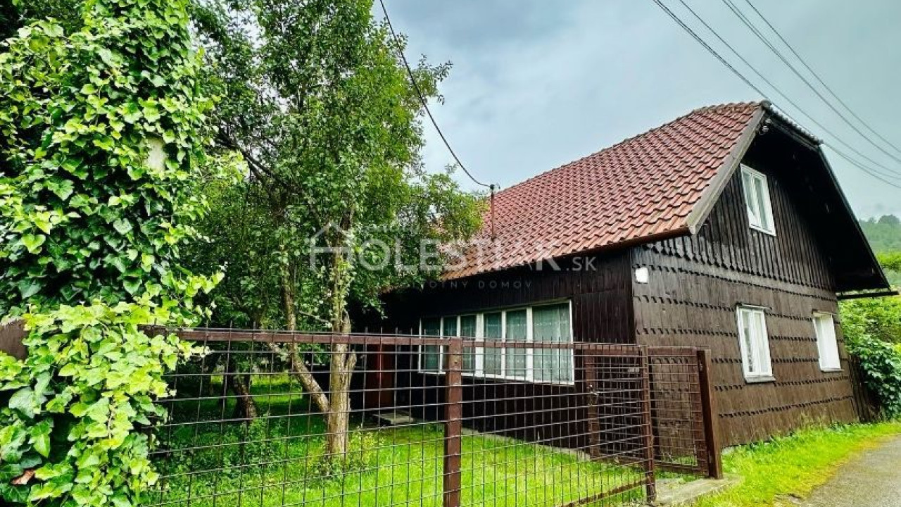 Drevený rodinný dom - Krásno nad Kysucou