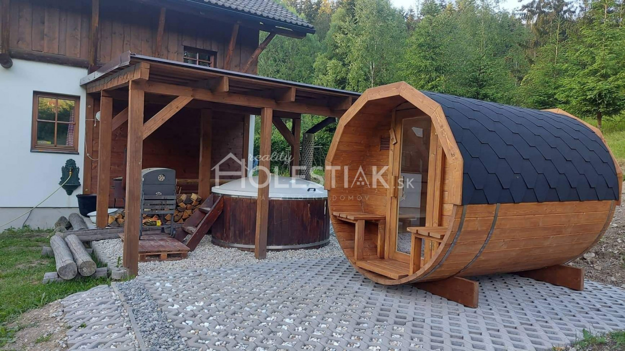 Rezervované - Predám nový, štýlový rodinný dom s veľkým pozemkom, iba u nás