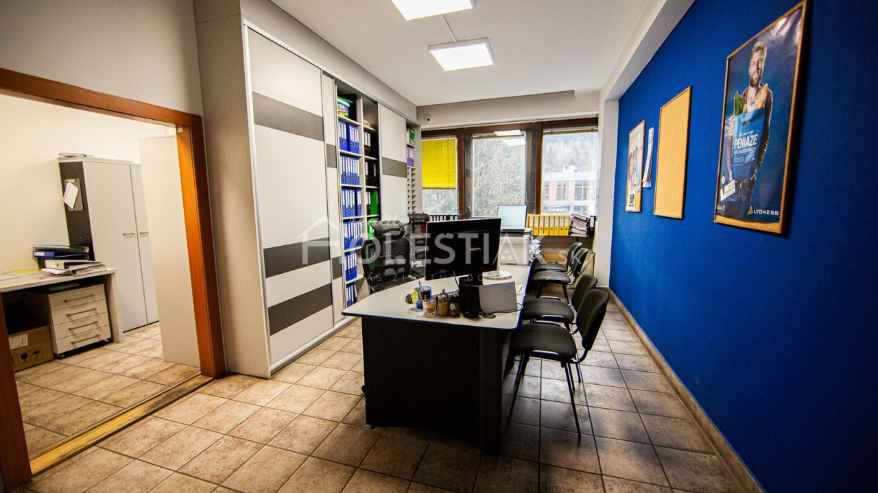 Predám exkluzívne administratívnu budovu v centre, Dolný Kubín