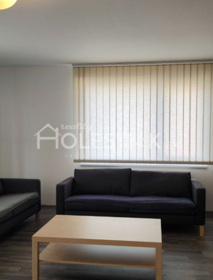 https://www.holestiak.sk/storage/properties/440/thumb/dam-do-prenajmu-kancelarske-priestory-podvysoka_0.jpeg?t=1784252662