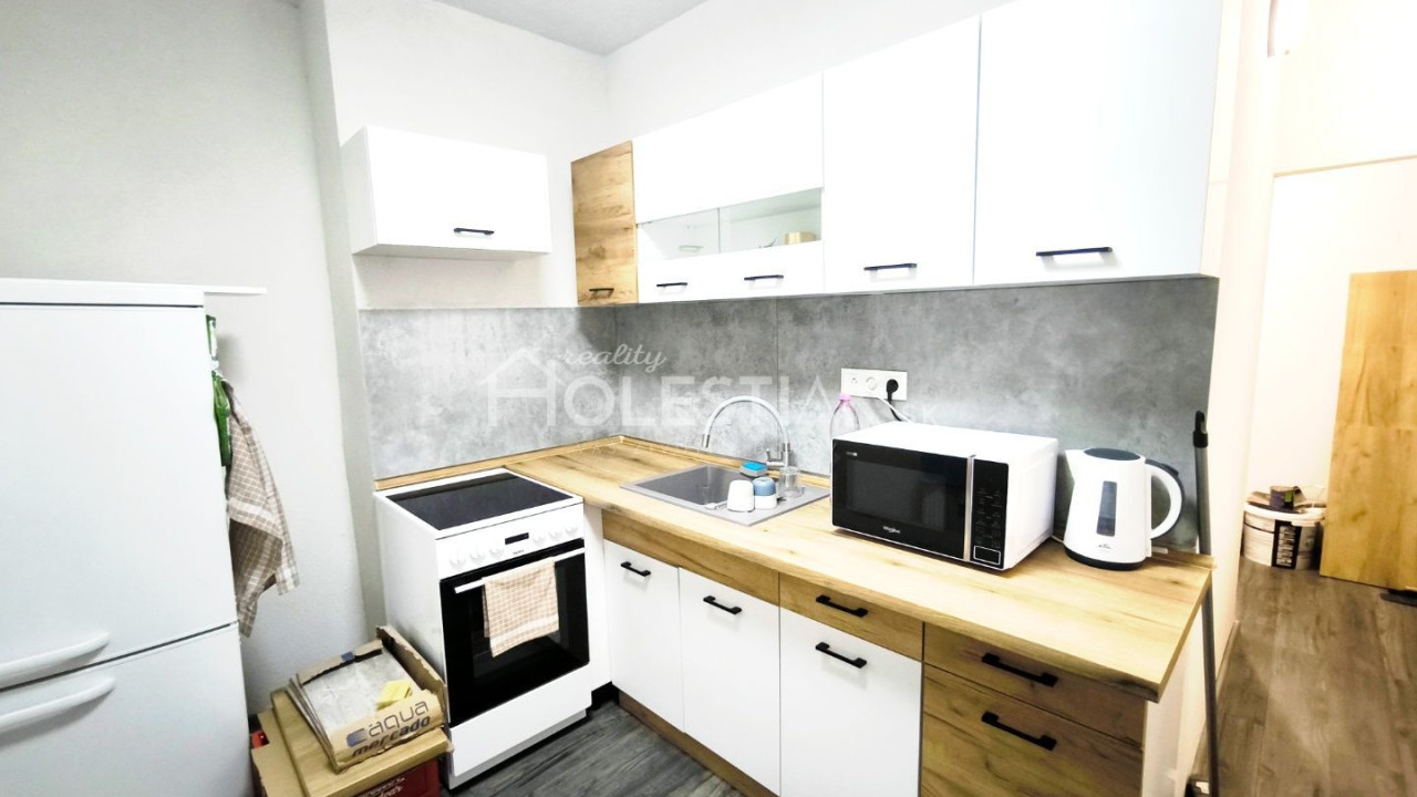 Rezervované - Dám do prenájmu rekonštruovaný byt 2+1 Čadca, iba u nás