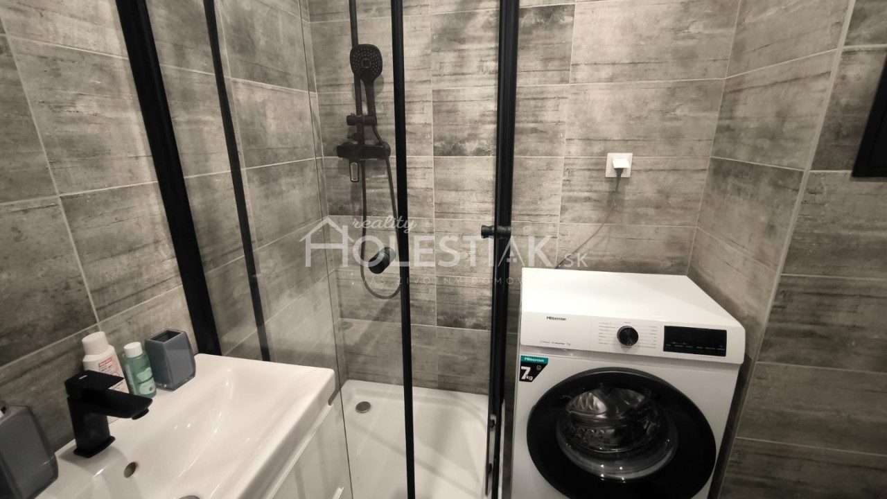 Rezervované - Dám do prenájmu rekonštruovaný byt 2+1 Čadca, iba u nás