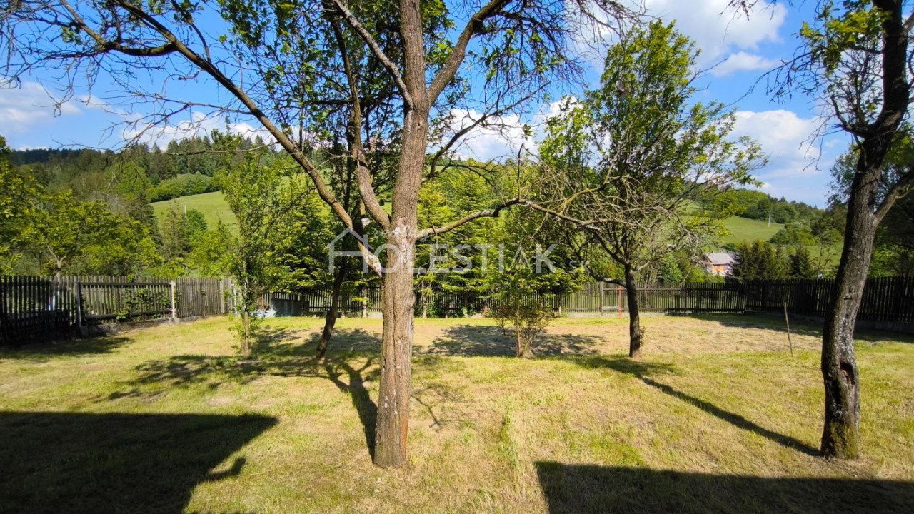 Rezervované - Predám dvojdom Čadca, Milošová s veľkým pozemkom, všetky IS