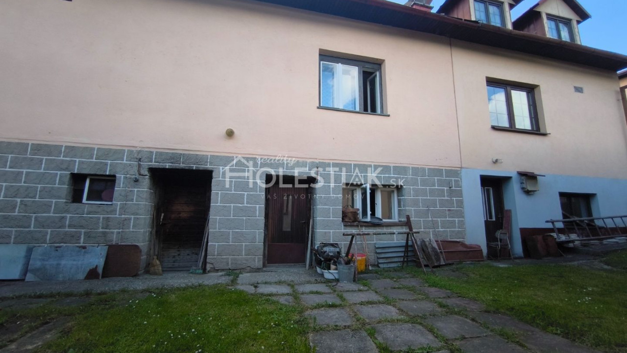 Rezervované - Predám dvojdom Čadca, Milošová s veľkým pozemkom, všetky IS