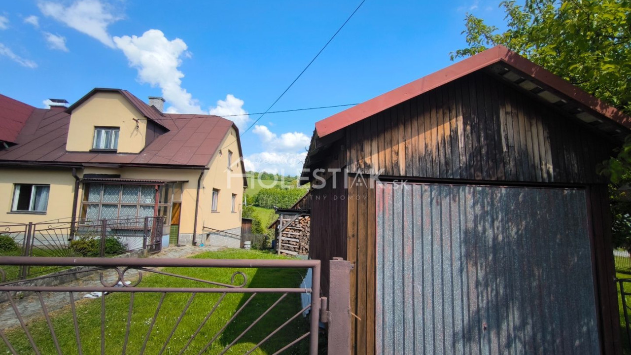 Rezervované - Predám dvojdom Čadca, Milošová s veľkým pozemkom, všetky IS