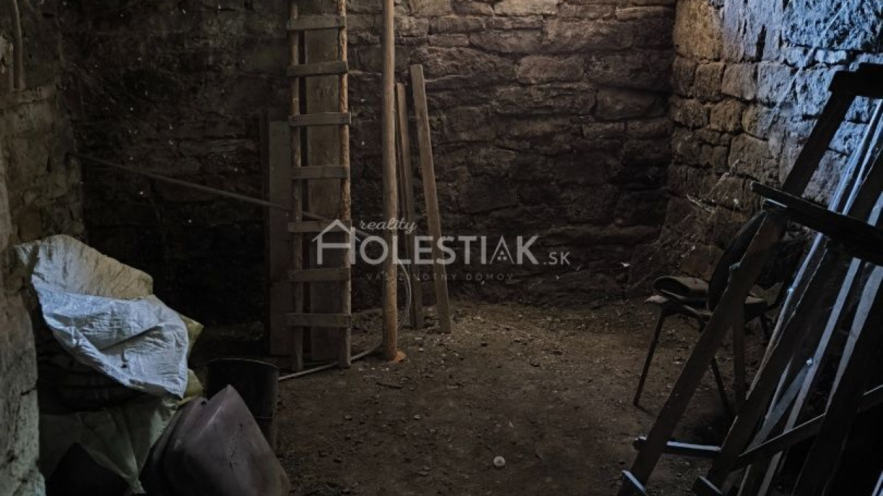 Rezervované - Predám dvojdom Čadca, Milošová s veľkým pozemkom, všetky IS