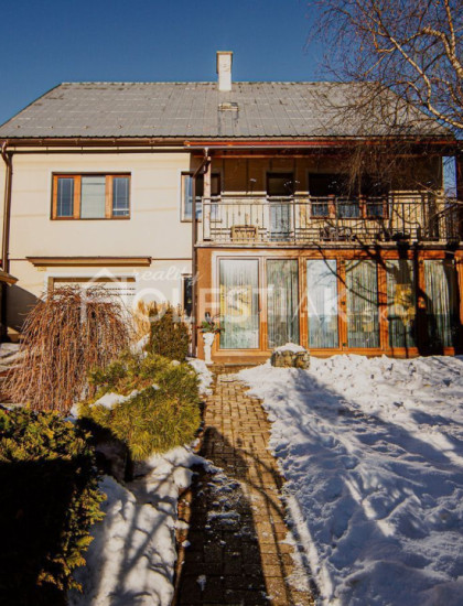 https://www.holestiak.sk/storage/properties/490/thumb/predam-pekny-rodinny-dom-cadca-iba-u-nas_0.jpeg?t=1787146742