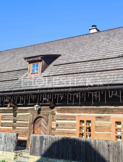 https://www.holestiak.sk/storage/properties/497/thumb/predam-stylovu-kompletne-rekonstruovanu-drevenicu-zaujimavy-vynos-z-prenajmu-oscadnica_0.jpeg?t=1779525783