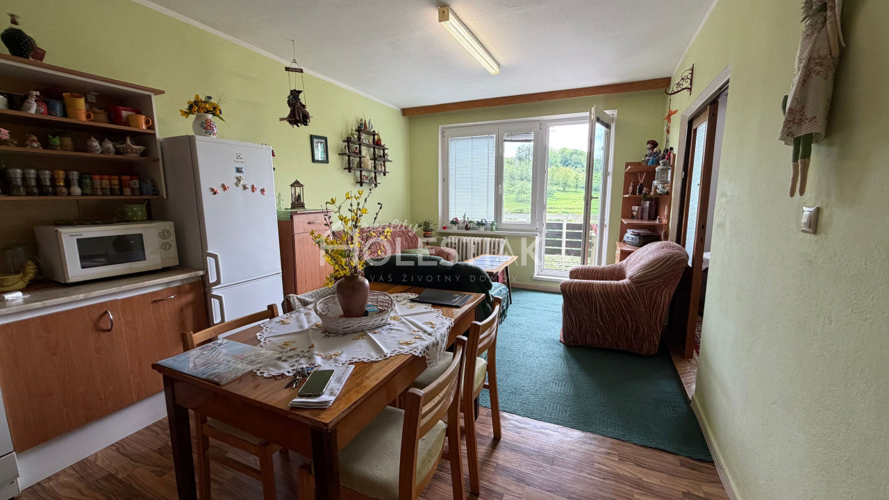 Exkluzívne predám 3+1 byt na Žarci 