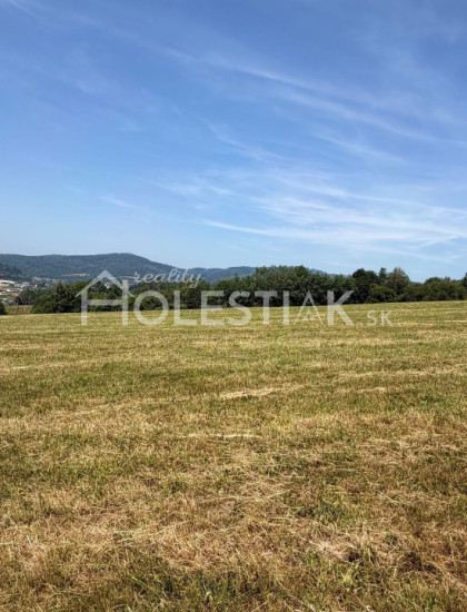 https://www.holestiak.sk/storage/properties/519/thumb/predam-pozemok-krasno-nad-kysucou-iba-u-nas_0.jpeg?t=1784252597