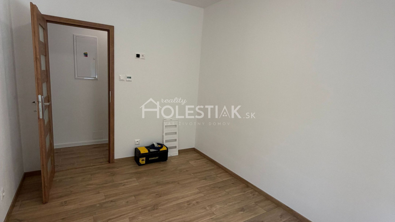 Predám nový rodinný dom, Zákopčie