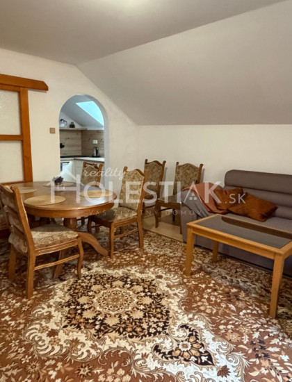 https://www.holestiak.sk/storage/properties/521/thumb/dam-do-prenajmu-bytovu-jednotku-cierne-pri-cadci-iba-u-nas_0.jpeg?t=1784252595