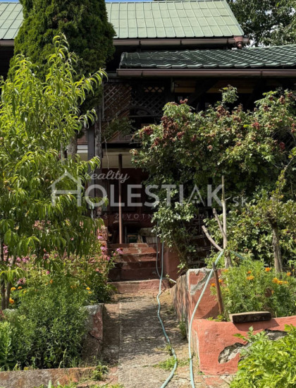 https://www.holestiak.sk/storage/properties/522/thumb/predam-peknu-chatu-krasne-vyhlady-povina_0.jpeg?t=1784908623
