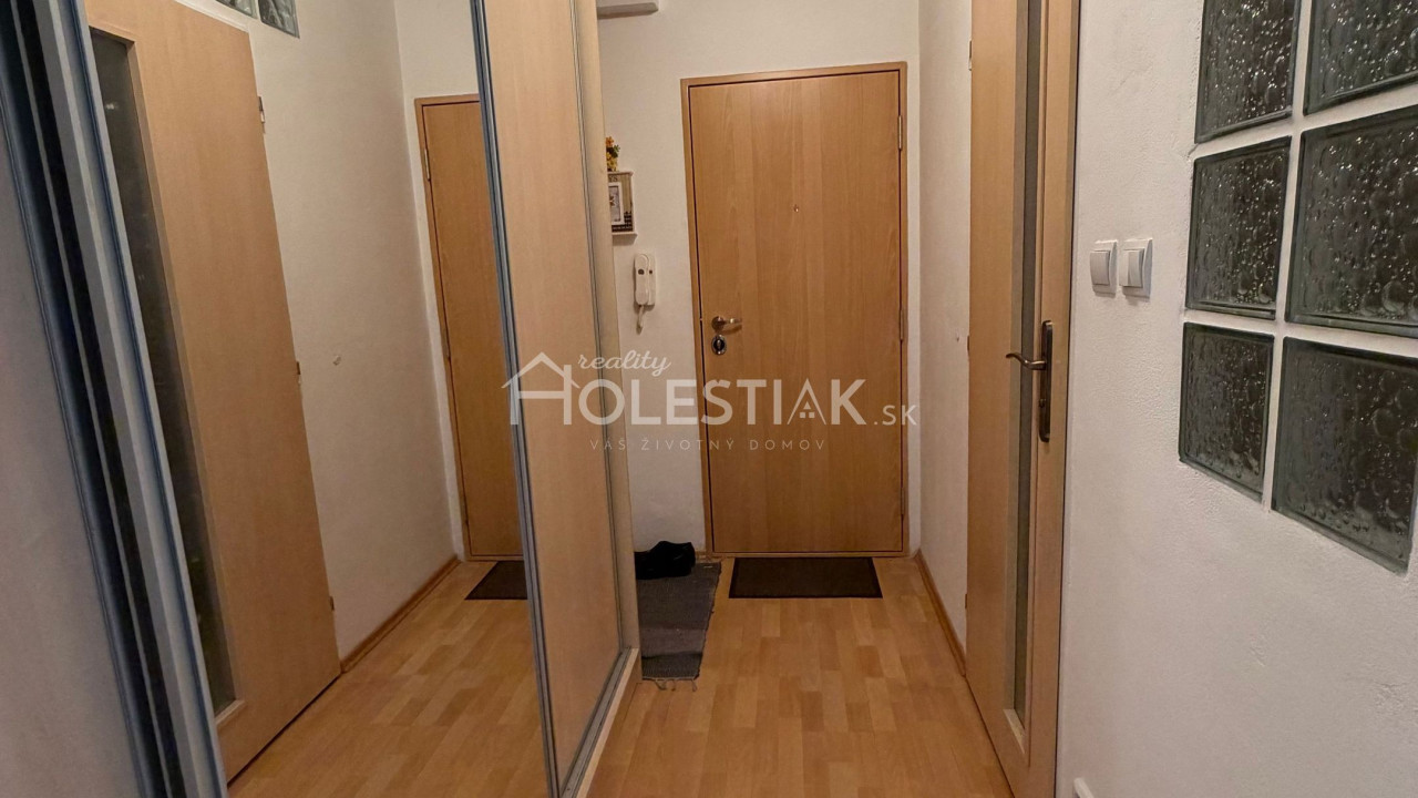 Predám 2+1 byt na Žarci, iba u nás 