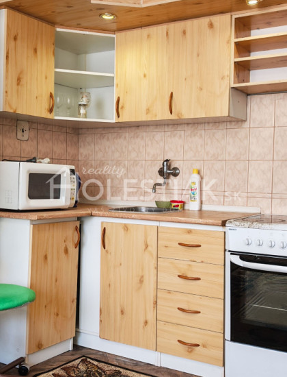 https://www.holestiak.sk/storage/properties/531/thumb/predam-garsonku-v-cadci_0.jpeg?t=1791053943