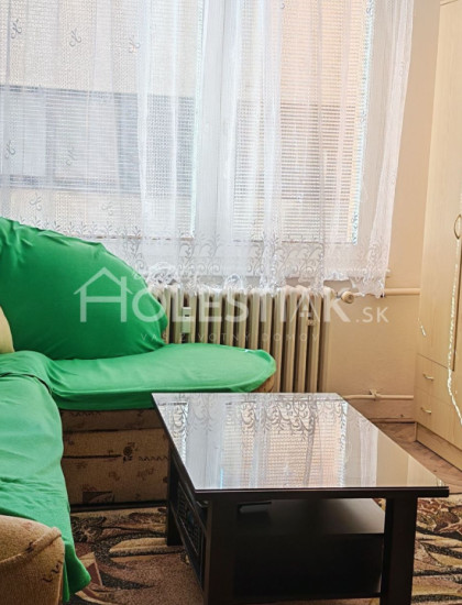https://www.holestiak.sk/storage/properties/531/thumb/zvyhodnena-cena-predam-garsonku-v-cadci_0.jpeg?t=1792699682