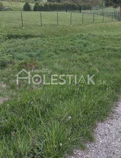 https://www.holestiak.sk/storage/properties/83/thumb/predam-rekreacny-pozemok-rakova_0.jpg?t=1683700313